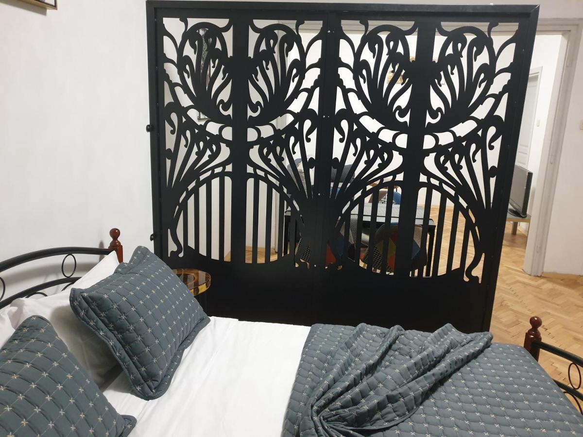 Elegant Apartment София Екстериор снимка